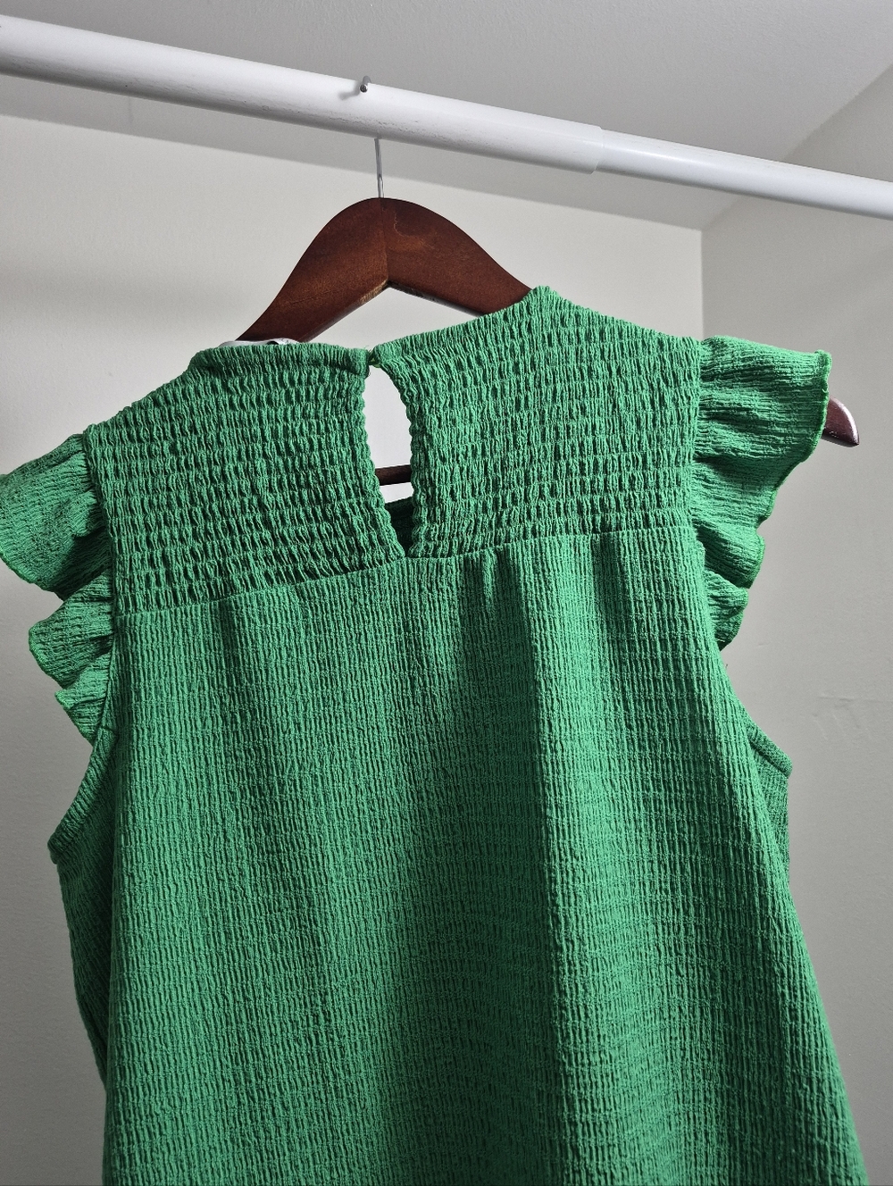 Simons Green Smocked Ruffle Sleeve Top - Picture 4 of 5